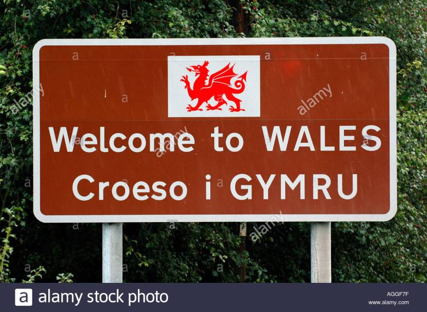 Welcome to Wales sign D002